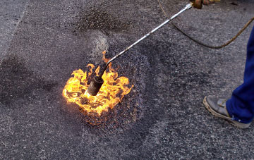 Crew Lower flat roofing repairs